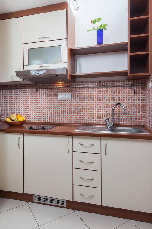 Apartments Potts Point Макарска Стая снимка