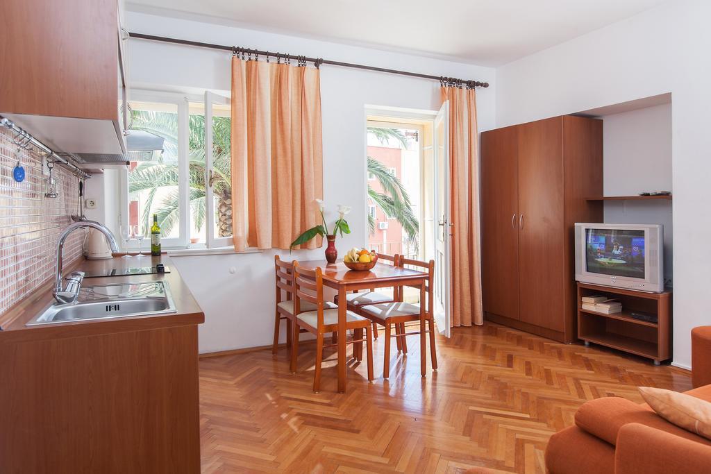 Apartments Potts Point Макарска Стая снимка