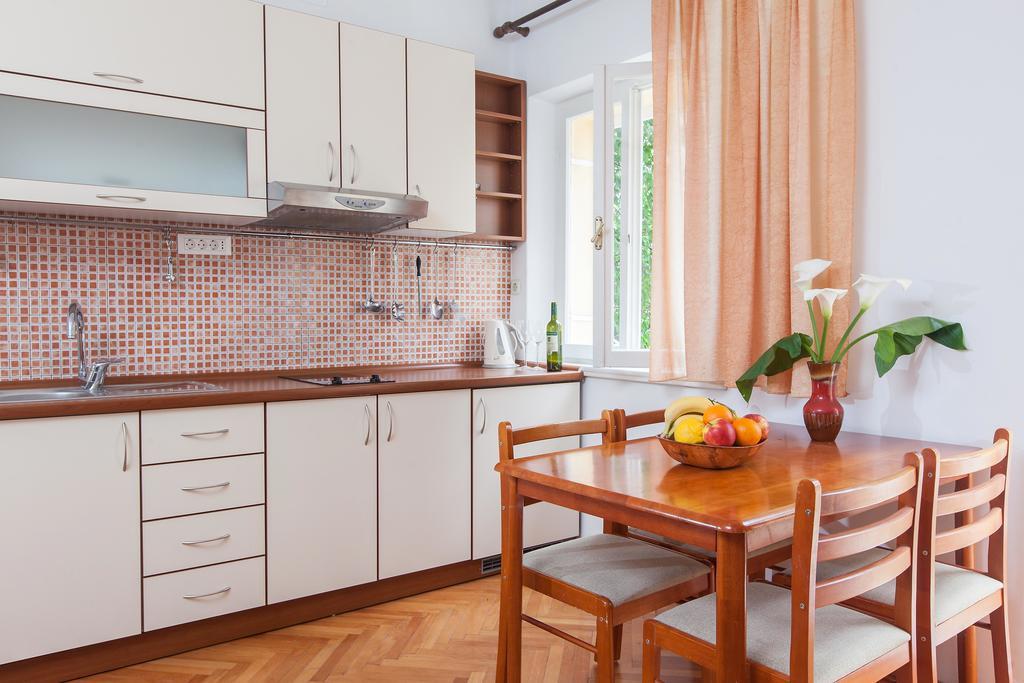 Apartments Potts Point Макарска Стая снимка