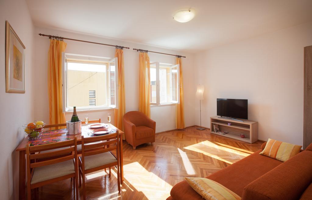 Apartments Potts Point Макарска Екстериор снимка